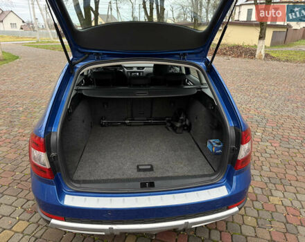 Синій Шкода Octavia Scout, об'ємом двигуна 2 л та пробігом 265 тис. км за 13600 $, фото 27 на Automoto.ua