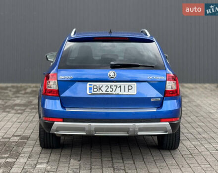 Синій Шкода Octavia Scout, об'ємом двигуна 2 л та пробігом 250 тис. км за 14350 $, фото 9 на Automoto.ua