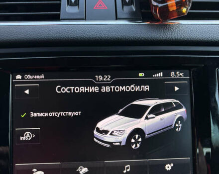 Синій Шкода Octavia Scout, об'ємом двигуна 1.97 л та пробігом 289 тис. км за 13450 $, фото 16 на Automoto.ua