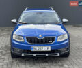 Синій Шкода Octavia Scout, об'ємом двигуна 2 л та пробігом 250 тис. км за 14350 $, фото 2 на Automoto.ua