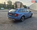 Синий Шкода Октавия Скаут, объемом двигателя 2 л и пробегом 239 тыс. км за 15800 $, фото 4 на Automoto.ua