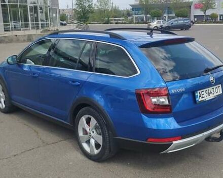 Синий Шкода Октавия Скаут, объемом двигателя 1.97 л и пробегом 224 тыс. км за 15600 $, фото 6 на Automoto.ua