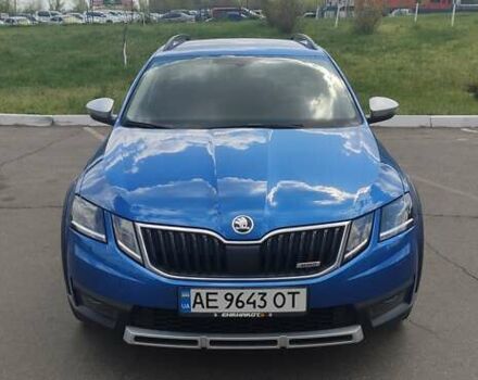 Синий Шкода Октавия Скаут, объемом двигателя 1.97 л и пробегом 224 тыс. км за 15600 $, фото 10 на Automoto.ua