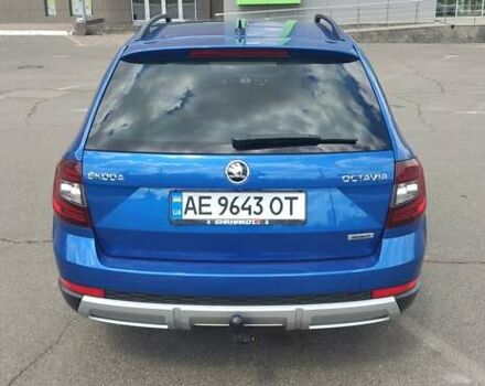 Синий Шкода Октавия Скаут, объемом двигателя 1.97 л и пробегом 224 тыс. км за 15600 $, фото 7 на Automoto.ua