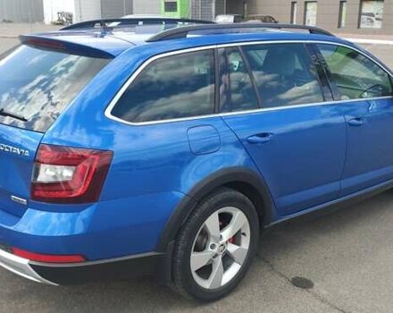 Синий Шкода Октавия Скаут, объемом двигателя 1.97 л и пробегом 224 тыс. км за 15600 $, фото 8 на Automoto.ua