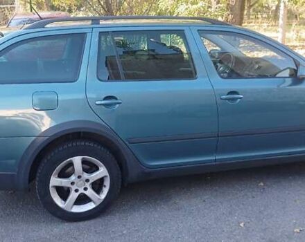 Зелений Шкода Octavia Scout, об'ємом двигуна 1.97 л та пробігом 263 тис. км за 7500 $, фото 2 на Automoto.ua