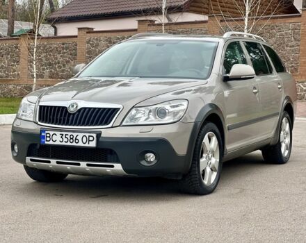 Зелений Шкода Octavia Scout, об'ємом двигуна 2 л та пробігом 241 тис. км за 11999 $, фото 1 на Automoto.ua