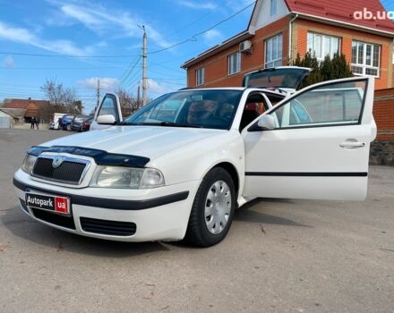 Білий Шкода Октавія Тур, об'ємом двигуна 1.6 л та пробігом 306 тис. км за 4990 $, фото 12 на Automoto.ua
