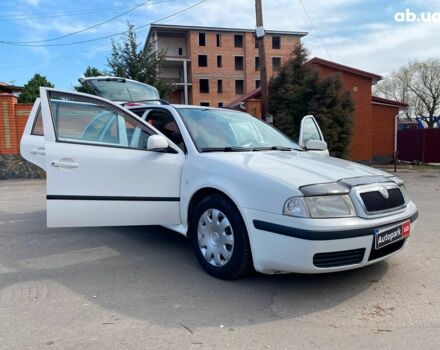 Білий Шкода Октавія Тур, об'ємом двигуна 1.6 л та пробігом 306 тис. км за 4990 $, фото 14 на Automoto.ua
