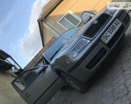 Бежевый Шкода Октавия Тур, объемом двигателя 1.8 л и пробегом 245 тыс. км за 4200 $, фото 1 на Automoto.ua