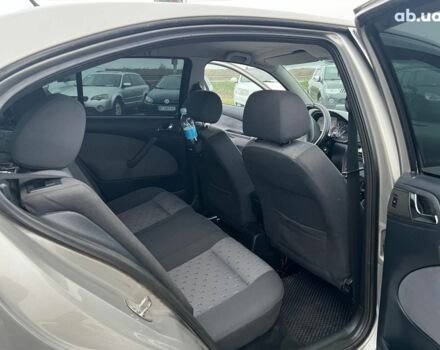 Коричневий Шкода Октавія Тур, об'ємом двигуна 1.6 л та пробігом 276 тис. км за 4440 $, фото 33 на Automoto.ua