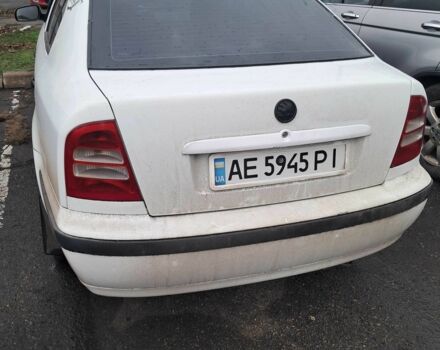 Белый Шкода Октавия, объемом двигателя 1.6 л и пробегом 360 тыс. км за 1416 $, фото 3 на Automoto.ua