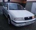 Белый Шкода Октавия, объемом двигателя 1.6 л и пробегом 420 тыс. км за 1250 $, фото 1 на Automoto.ua
