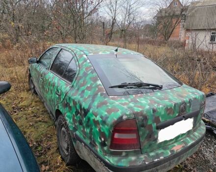 Белый Шкода Октавия, объемом двигателя 1.9 л и пробегом 300 тыс. км за 1547 $, фото 2 на Automoto.ua