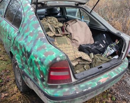 Белый Шкода Октавия, объемом двигателя 1.9 л и пробегом 300 тыс. км за 1547 $, фото 3 на Automoto.ua