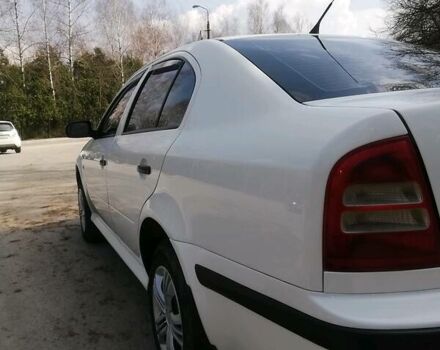 Білий Шкода Октавія, об'ємом двигуна 1.6 л та пробігом 373 тис. км за 3600 $, фото 6 на Automoto.ua