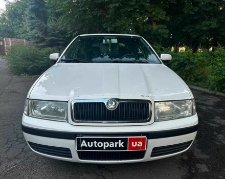 Белый Шкода Октавия, объемом двигателя 1.6 л и пробегом 232 тыс. км за 4440 $, фото 1 на Automoto.ua