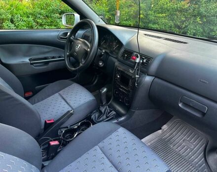 Белый Шкода Октавия, объемом двигателя 1.6 л и пробегом 232 тыс. км за 4440 $, фото 21 на Automoto.ua