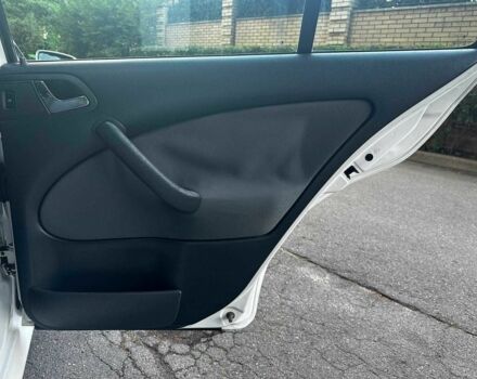 Белый Шкода Октавия, объемом двигателя 1.6 л и пробегом 232 тыс. км за 4440 $, фото 18 на Automoto.ua