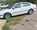 Белый Шкода Октавия, объемом двигателя 1.6 л и пробегом 186 тыс. км за 4000 $, фото 10 на Automoto.ua