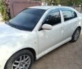 Білий Шкода Октавія, об'ємом двигуна 1.6 л та пробігом 300 тис. км за 4314 $, фото 1 на Automoto.ua