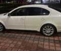 Белый Шкода Октавия, объемом двигателя 1.6 л и пробегом 260 тыс. км за 5000 $, фото 1 на Automoto.ua