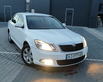 Белый Шкода Октавия, объемом двигателя 1.4 л и пробегом 230 тыс. км за 6500 $, фото 1 на Automoto.ua