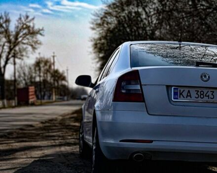 Білий Шкода Октавія, об'ємом двигуна 1.6 л та пробігом 350 тис. км за 7253 $, фото 1 на Automoto.ua