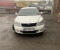 Белый Шкода Октавия, объемом двигателя 1.6 л и пробегом 266 тыс. км за 4700 $, фото 1 на Automoto.ua