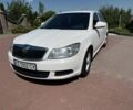 Білий Шкода Октавія, об'ємом двигуна 1.6 л та пробігом 200 тис. км за 7400 $, фото 1 на Automoto.ua