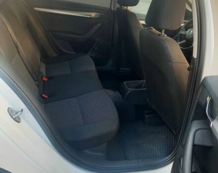 Белый Шкода Октавия, объемом двигателя 1.6 л и пробегом 224 тыс. км за 9400 $, фото 6 на Automoto.ua