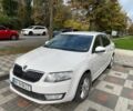 Белый Шкода Октавия, объемом двигателя 2 л и пробегом 330 тыс. км за 9500 $, фото 1 на Automoto.ua
