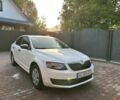 Білий Шкода Октавія, об'ємом двигуна 1.6 л та пробігом 220 тис. км за 8400 $, фото 1 на Automoto.ua