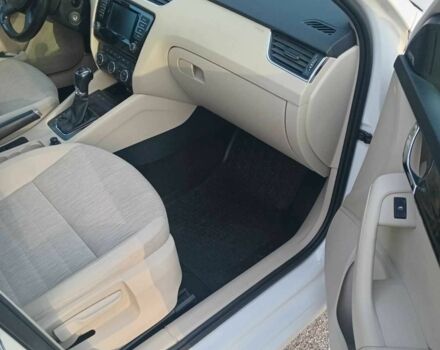 Білий Шкода Октавія, об'ємом двигуна 0 л та пробігом 218 тис. км за 9700 $, фото 10 на Automoto.ua
