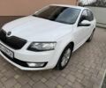 Белый Шкода Октавия, объемом двигателя 1.6 л и пробегом 351 тыс. км за 9300 $, фото 1 на Automoto.ua