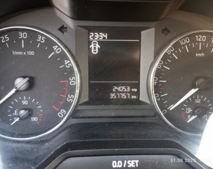 Білий Шкода Октавія, об'ємом двигуна 1.6 л та пробігом 357 тис. км за 8900 $, фото 5 на Automoto.ua