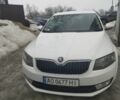 Белый Шкода Октавия, объемом двигателя 1.6 л и пробегом 330 тыс. км за 9200 $, фото 1 на Automoto.ua