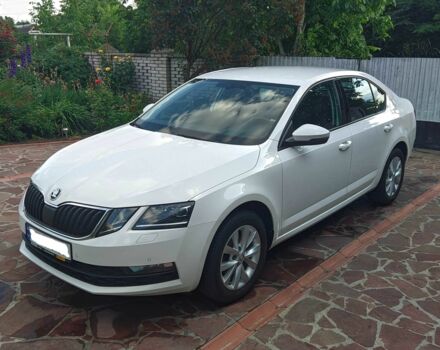Білий Шкода Октавія, об'ємом двигуна 1.6 л та пробігом 205 тис. км за 12999 $, фото 2 на Automoto.ua