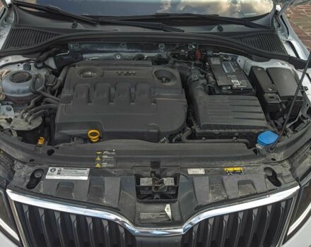 Білий Шкода Октавія, об'ємом двигуна 1.6 л та пробігом 205 тис. км за 12999 $, фото 11 на Automoto.ua