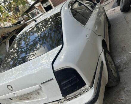 Белый Шкода Октавия, объемом двигателя 1.6 л и пробегом 340 тыс. км за 1550 $, фото 1 на Automoto.ua