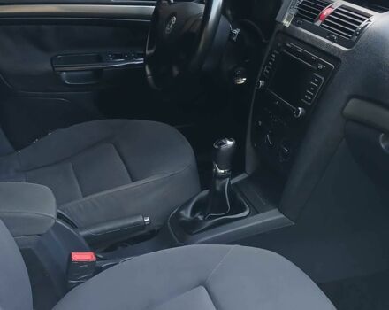 Белый Шкода Октавия, объемом двигателя 1.9 л и пробегом 375 тыс. км за 3500 $, фото 5 на Automoto.ua