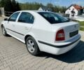 Белый Шкода Октавия, объемом двигателя 1.6 л и пробегом 197 тыс. км за 1200 $, фото 1 на Automoto.ua