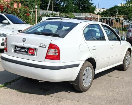 Белый Шкода Октавия, объемом двигателя 1.6 л и пробегом 205 тыс. км за 6290 $, фото 10 на Automoto.ua