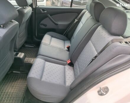 Белый Шкода Октавия, объемом двигателя 1.6 л и пробегом 205 тыс. км за 6290 $, фото 22 на Automoto.ua