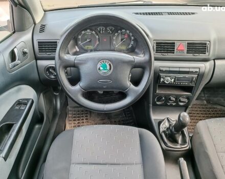 Белый Шкода Октавия, объемом двигателя 1.6 л и пробегом 205 тыс. км за 6290 $, фото 24 на Automoto.ua