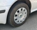 Белый Шкода Октавия, объемом двигателя 1.6 л и пробегом 205 тыс. км за 6290 $, фото 3 на Automoto.ua