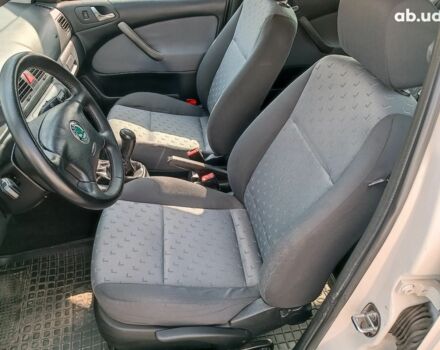 Белый Шкода Октавия, объемом двигателя 1.6 л и пробегом 205 тыс. км за 6290 $, фото 13 на Automoto.ua