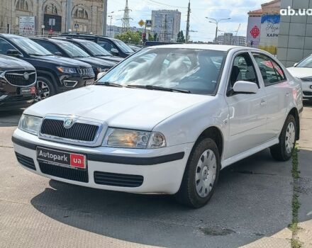 Белый Шкода Октавия, объемом двигателя 1.6 л и пробегом 205 тыс. км за 6290 $, фото 2 на Automoto.ua
