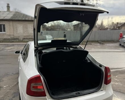 Белый Шкода Октавия, объемом двигателя 1.9 л и пробегом 300 тыс. км за 3500 $, фото 17 на Automoto.ua