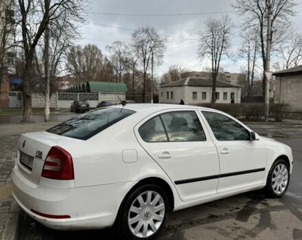 Белый Шкода Октавия, объемом двигателя 1.9 л и пробегом 300 тыс. км за 3500 $, фото 4 на Automoto.ua